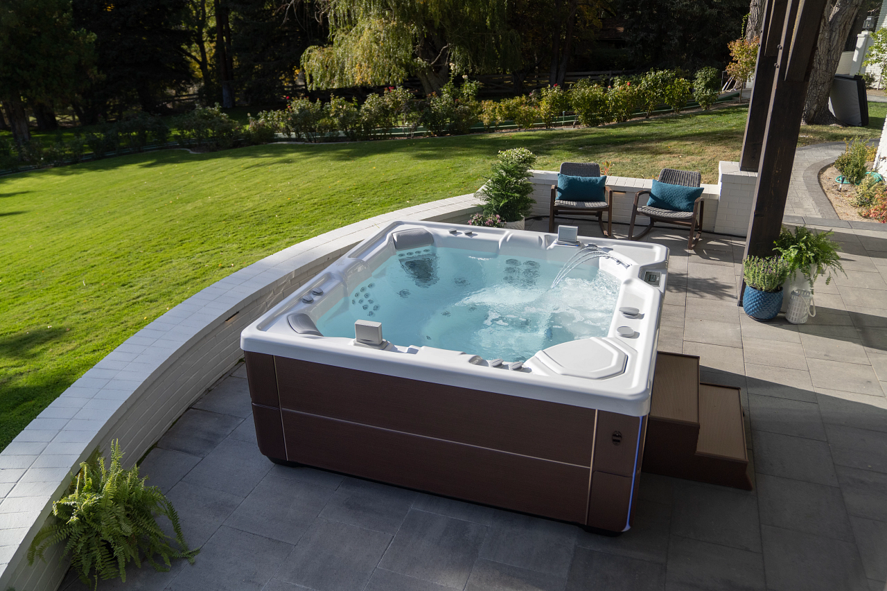 Hot Spring - Highlife - Aria - Leisure Depot