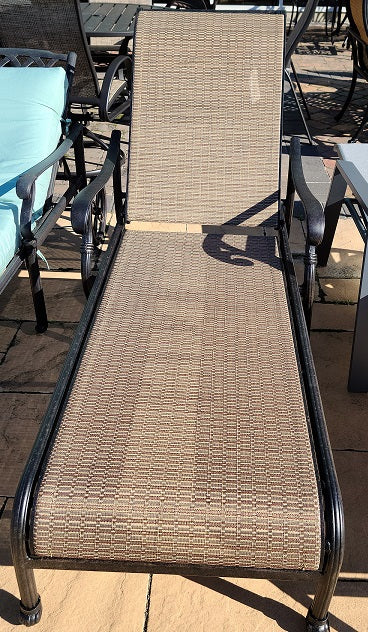 Valencia Chaise Lounge